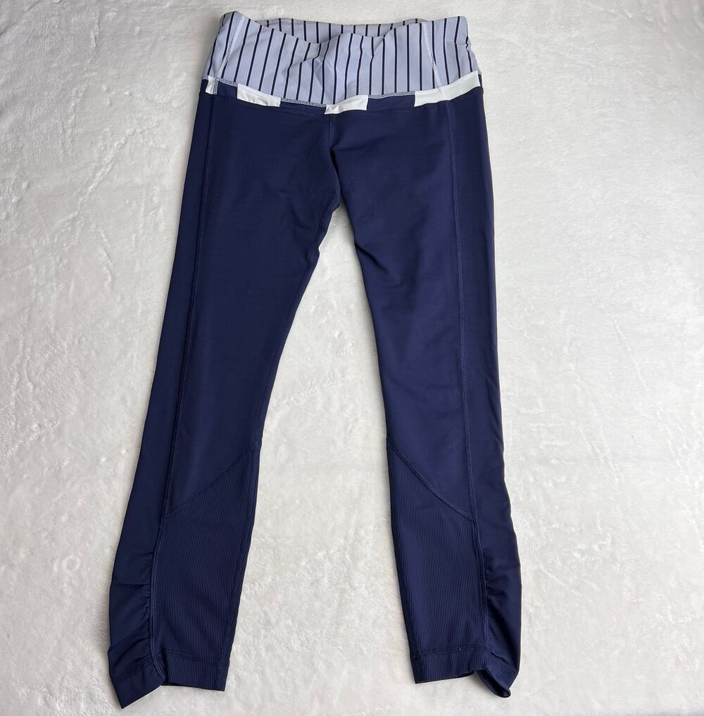 Lululemon athletica Inspire Crop Inkwell Ocean Stripe Women’s Size 8